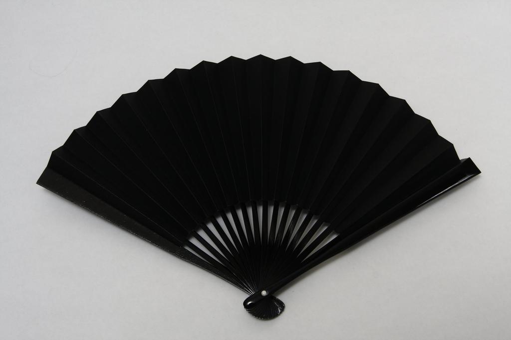 Веер Киото, черный веер с бумажной коробкой [Хасэгава] Сумка с узором «Бабочка»,