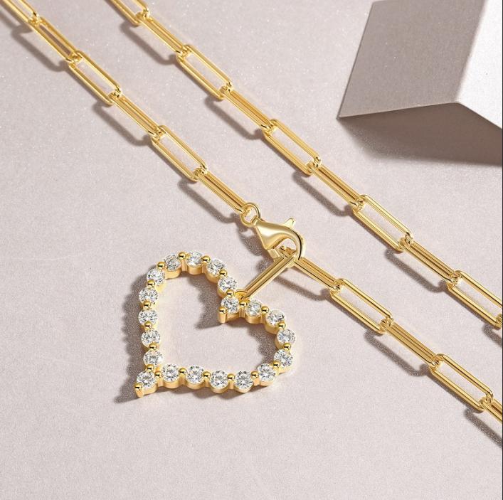 Fashion Jewelry Minimalist New Styles Hot Sale 18K Gold Plated Open Heart Moissanite Fine Jewelry Necklace