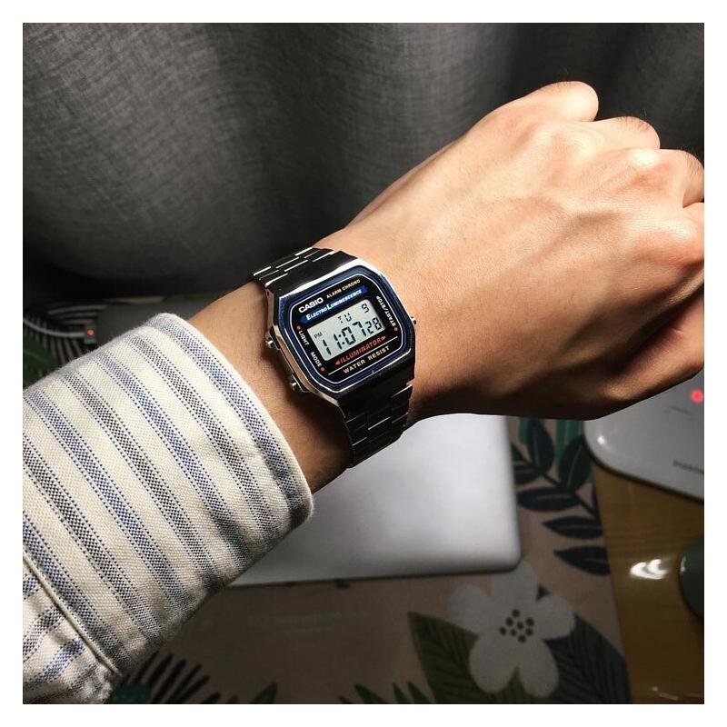 Casio Серия VINTAGE-A168 Ретро Маленький Серебристый Самородок Водонепроницаемый Кварцевый Механизм Стальной Ремешок Японские и Корейские Часы Мужские Часы A168WA-1W