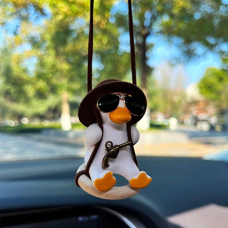 Аниме утка украшение интерьера автомобиля милые гипсовые качели утка с трубчатыми очками авто зеркало заднего вида подвеска для автомобиля