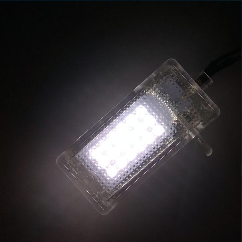 Световой модуль перчаточного ящика BMW E46/E53/X5/E81 для 2D/3D/4D/5D