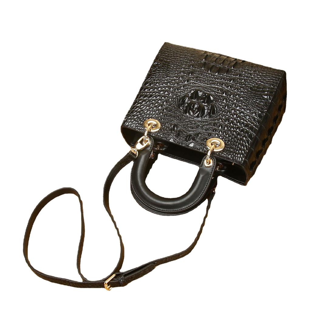 Узор под крокодила — это сумочка, одноплечная сумка кроссбоди, высококлассная модная женская сумка и высококлассная принцессная сумочка