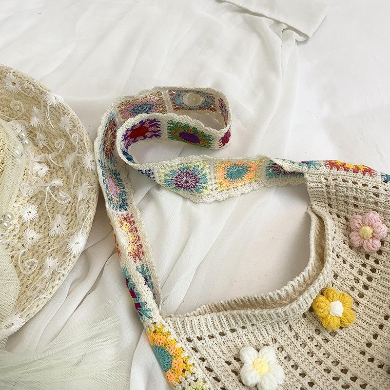 Flower handwoven bag women's 2025 new summer niche seaside vacation beach bag versatile shoulder messenger bag