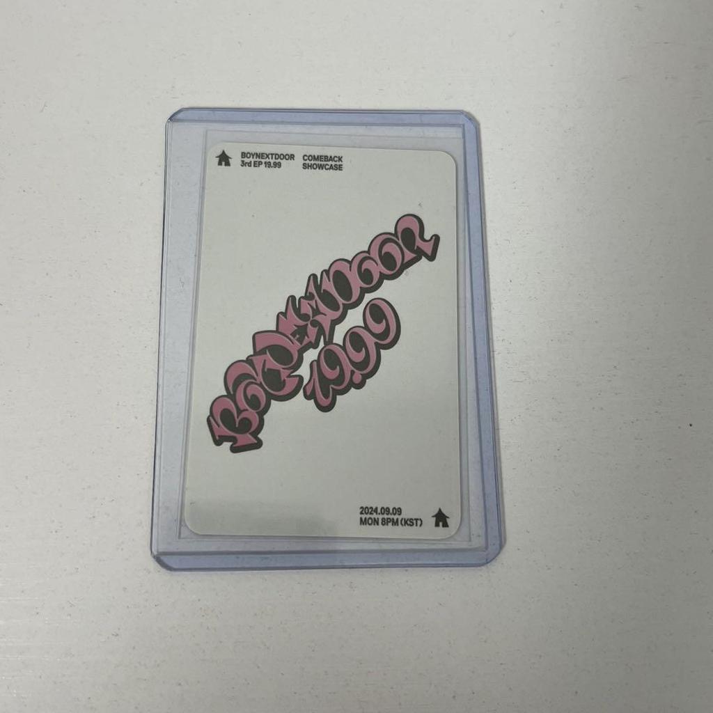 [ИСПОЛЬЗОВАННАЯ] Коллекционная карточка Ihan Showcase 19.99