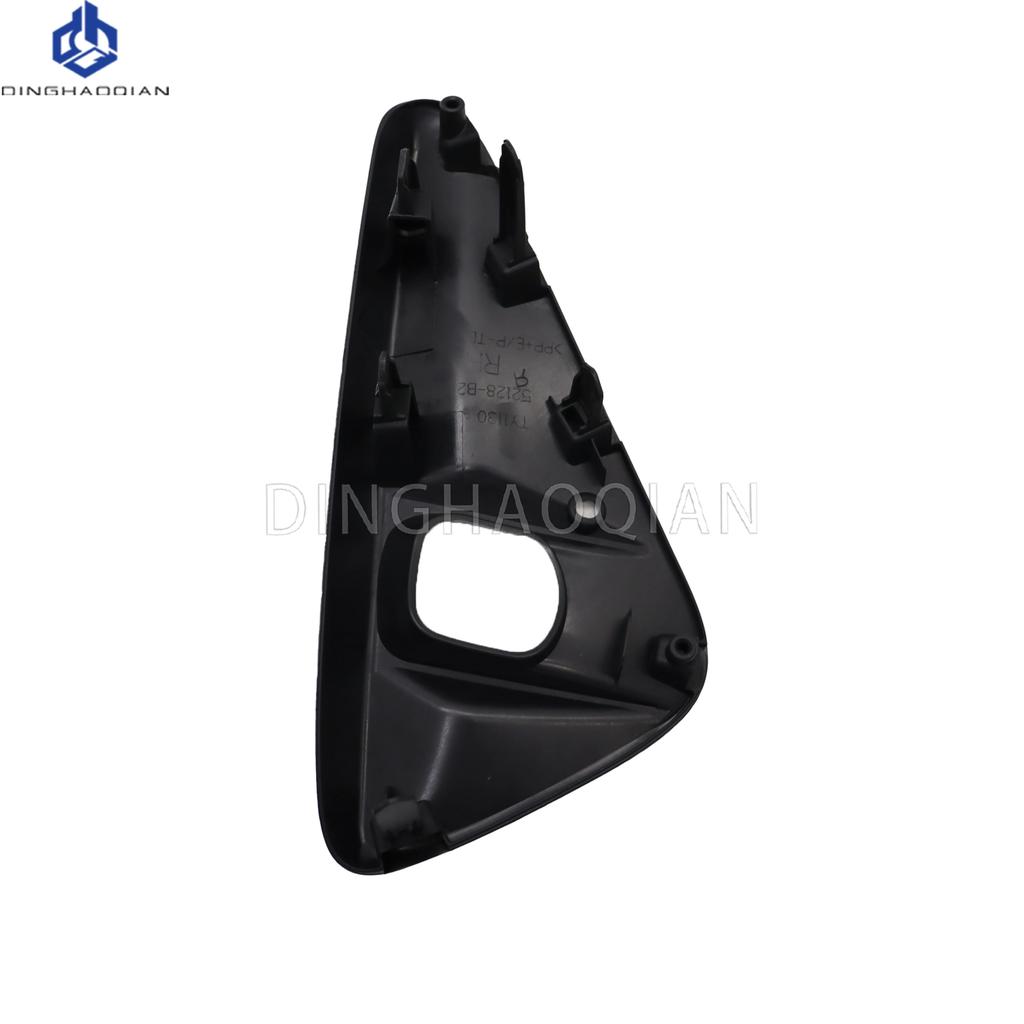 Car Front Fog Light Cover Lower Bumper Foglight Hole Grilles Bezel Fit For Toyota YARIS CROSS 2024 2025