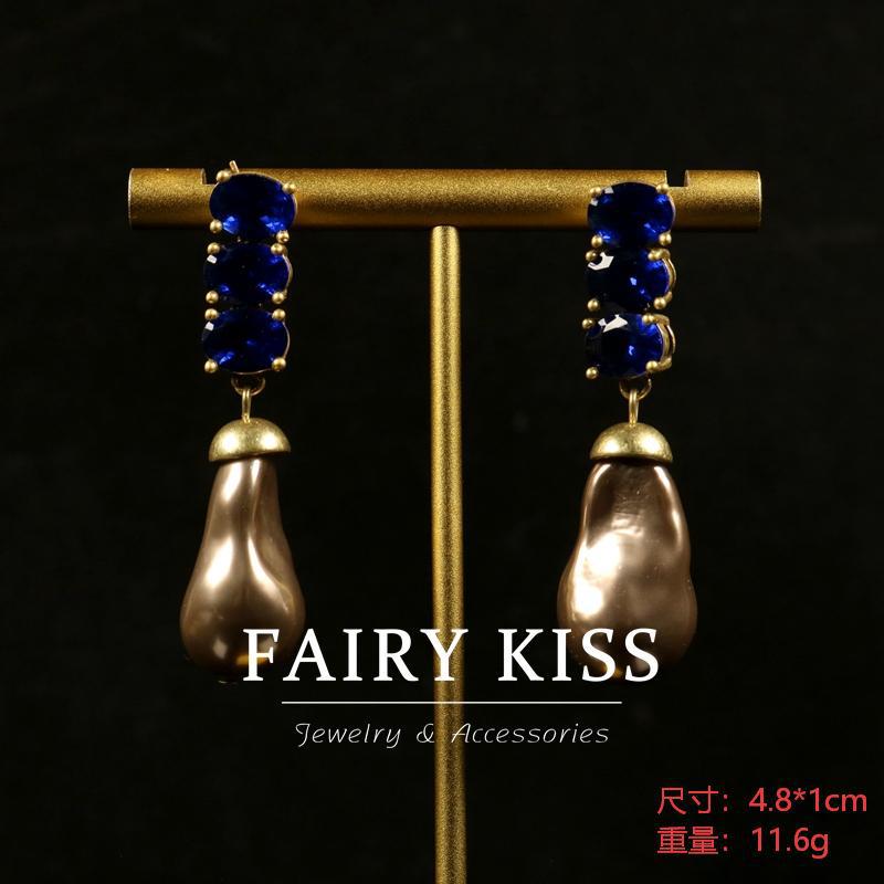 Vintage Exquisite and Small Stud Earrings, Ear Clips, Baroque , Brooches, Blue Gemstones, Simple Fashionable Womens