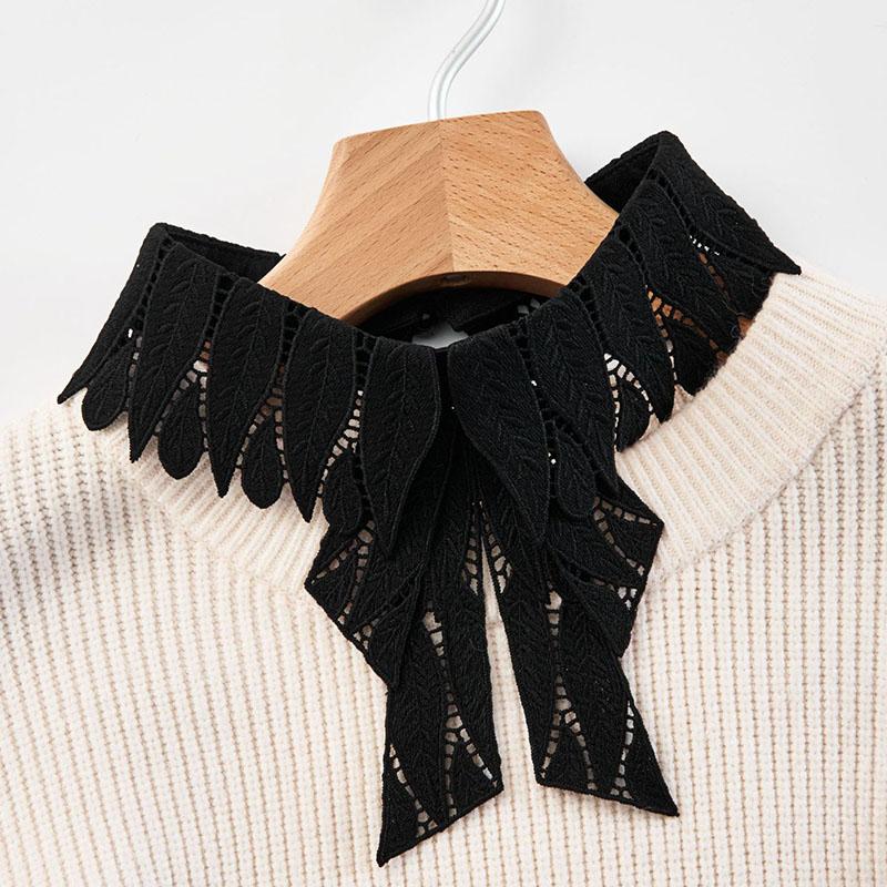 Vintage Embroidery Fake Collar For Women White Lace Hollow False Detachable Collar Lapel Shirt Tie Necklace Clothes Accessory