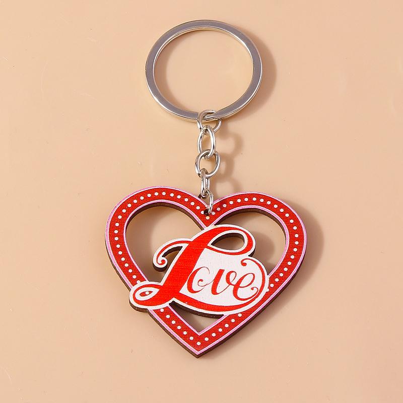 Sexy Wooden Lip Keychain Charms Key Ring Pendants for Car Key Holder Women Girls Handbag Decor Accessories DIY Jewelry Gifts