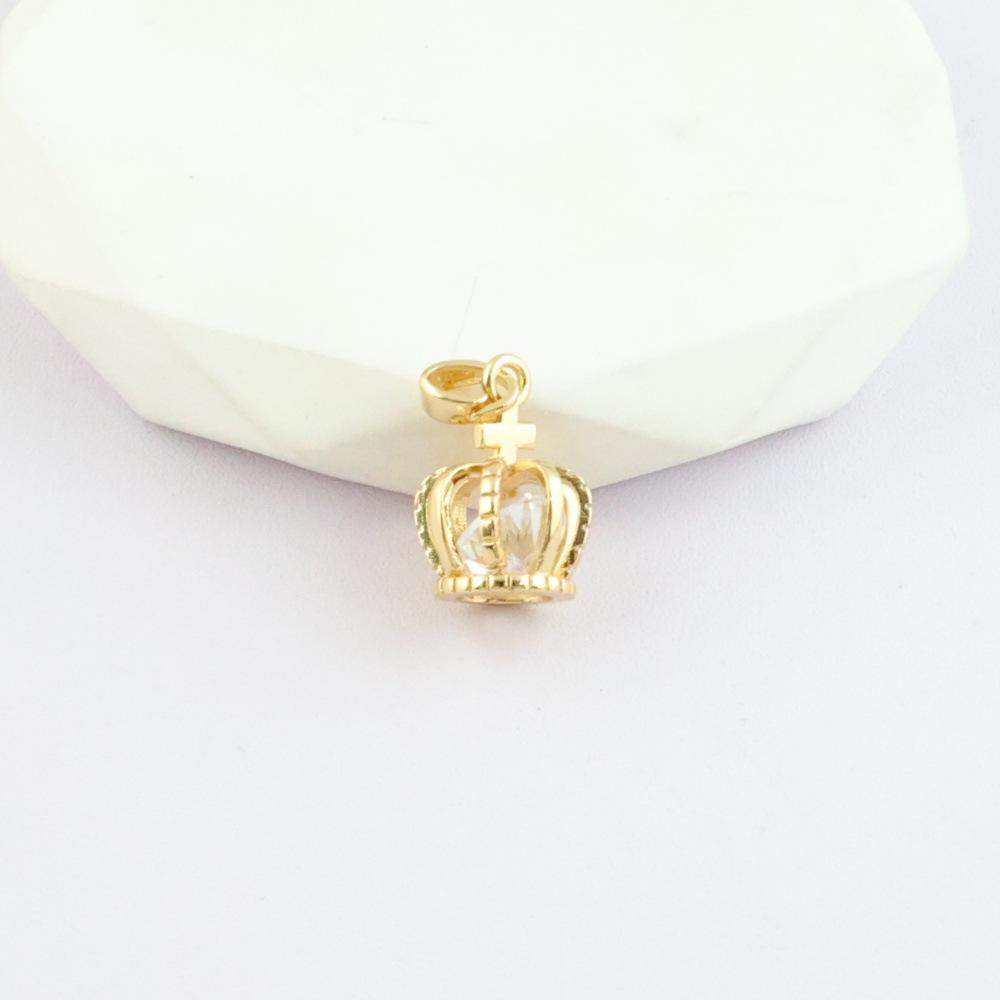 Elegant Copper Fox Gourd & Four-Leaf Clover Necklace with Zircon & Butterfly Accents for Women.