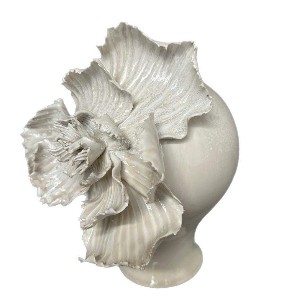 Керамическая ваза Белая Трехмерные лепестки цветов Ручная работа Пионы Ваза для цветов Керамические изделия ручной работы Украшение для дома