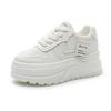 2025 весна маленькие белые туфли женские толстая подошва увеличивающие рост маленький размер увеличивающие рост спортивные женские туфли повседневные туфли на платформе маффин