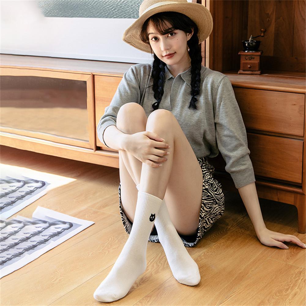 Chic New Women's Cute Cat Face Black White Socks Korean Harajuku Kawaii Kitten Hipster Casual Christmas Gift Dropship