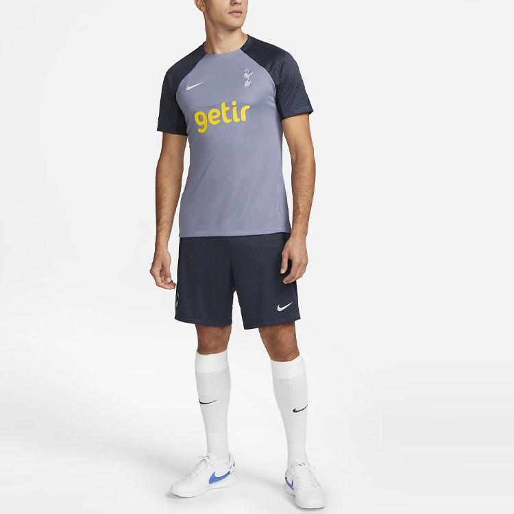 Nike Футболка мужская Tottenham Hotspur Strike с вышитыми буквами и принтом в стиле пэчворк с коротким рукавом, цвет железно-фиолетовый DX3025-524