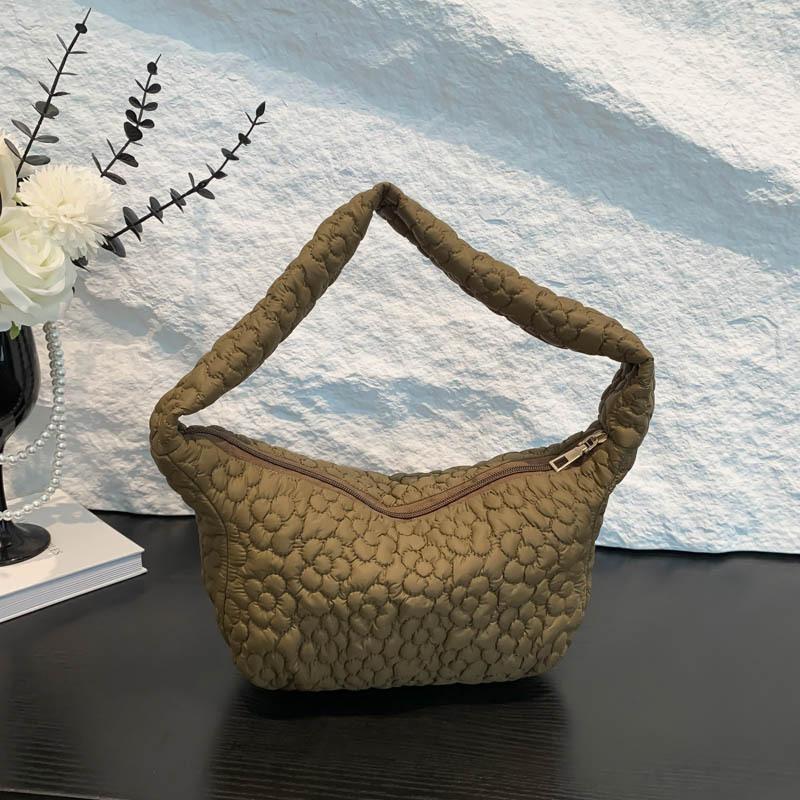 Простая и стильная сумка для поездок на работу под мышкой Простая и стильная сумка-тоут для поездок на работу 2024 года, сумка на плечо с нишевым дизайном