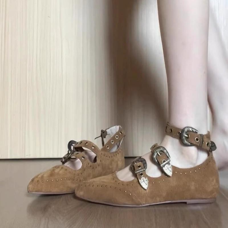 Fashion French Vintage Studded Single Shoes New Belt Buckle Pointed Toe Shallow Mouth Mary Jane Flat Single Shoes