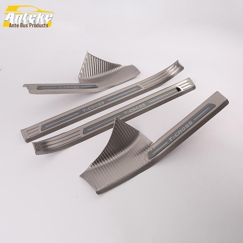 T-CROSS 19 Комплект декоративных накладок: Накладки на пороги, Наклейки на педали приветствия бампера багажника