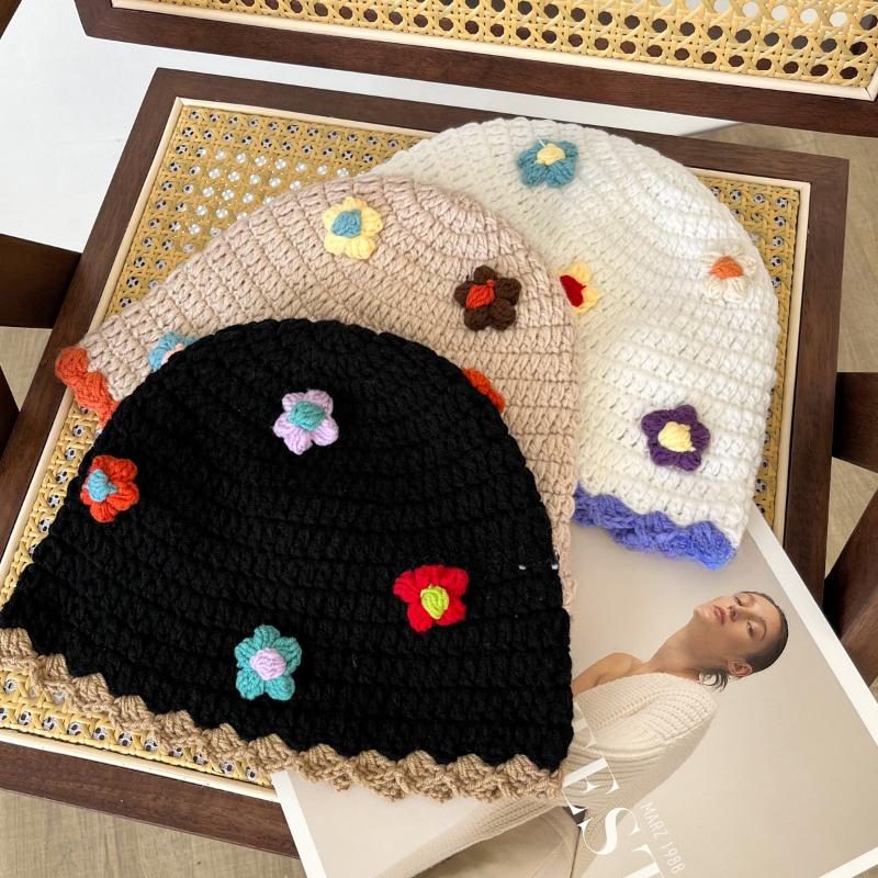 Japanese Sweet Flower Knitted Bucket Hats for Women Autumn and Winter Warm Cute Show Face Small Versatile Retro Basin Caps