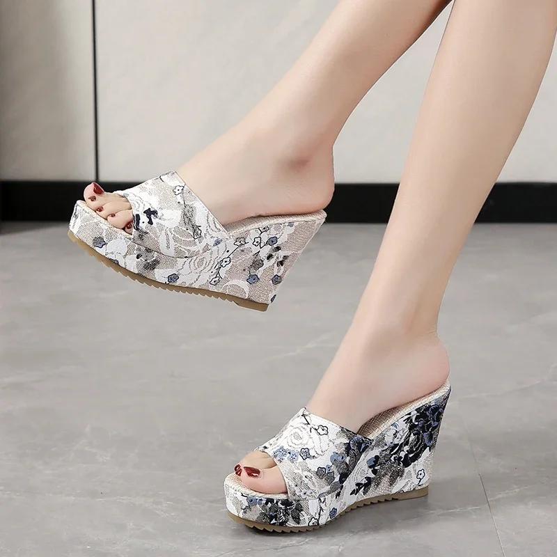 Fashion 2024 New Shoes for Women High Quality Printing Women's Slippers Fashion Peep Toe Casual Slippers Women Hot Sale Wedge Slippers