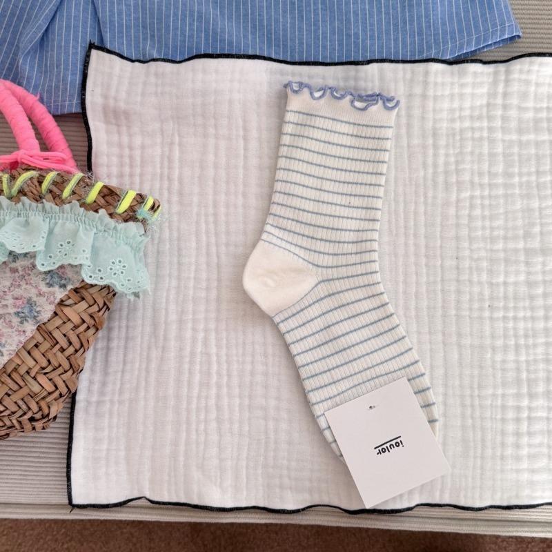 Female Spring and Summer Sweet Curled Fringe Boneless Cotton Socks