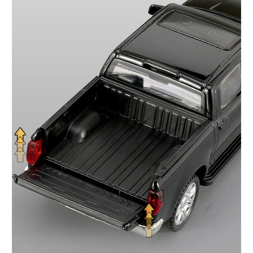 1/32 TOYOTA Tundra TRD Pickup Diecast Toy Модель игрушечного грузовика Миниатюрная откидная дверь Открывающаяся коллекция со звуком и светом Подарок для мальчика