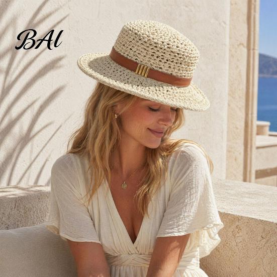 Foldable Travel Hat for Vacation Women Wide Brim Straw Sun Hat, with Retro Leather Belt, Stylish Beach Outings UV Protection Breathable Summer