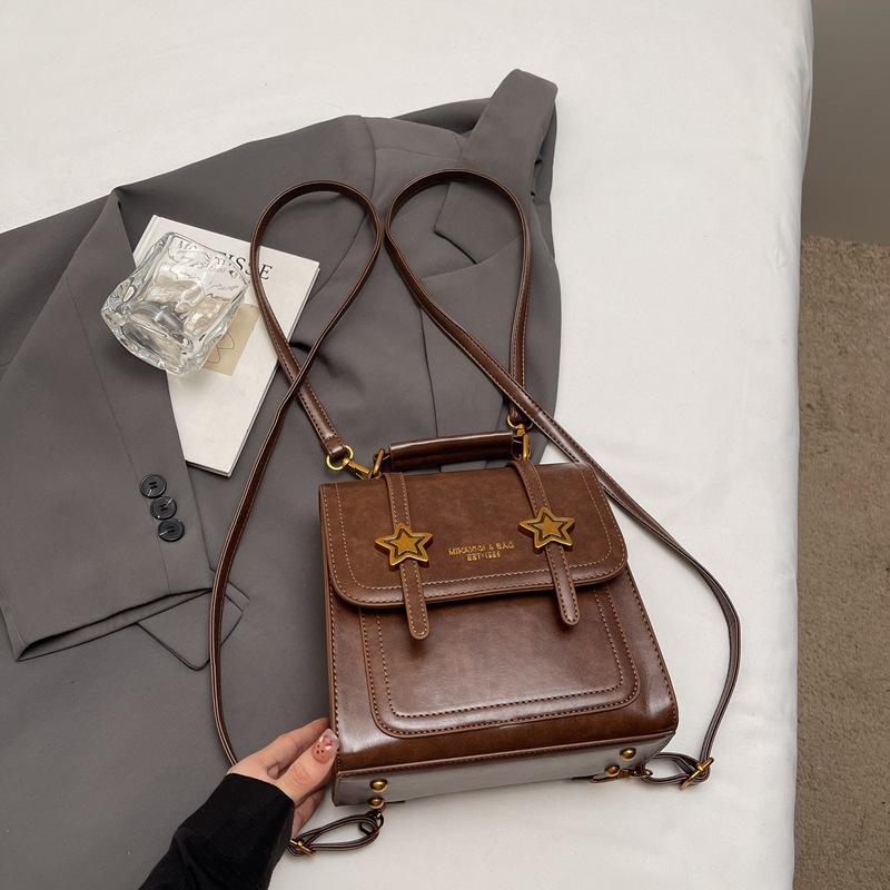 This year's popular retro niche design backpack bag 2025 women's commuter versatile student class fashion backpack