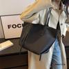 Premium casual tote bag new portable versatile explosive big bag fashionable commuter shoulder women's bag