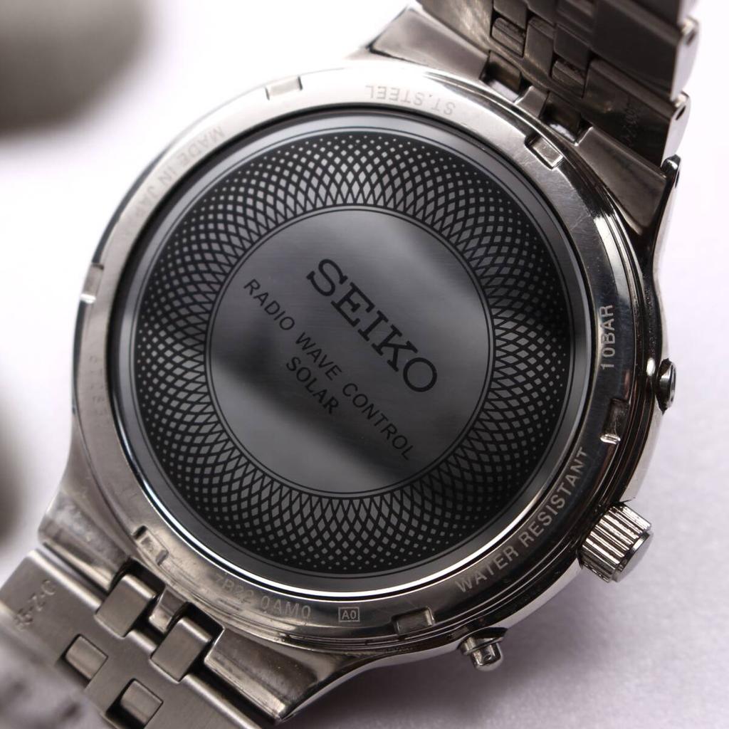 Редкие SEIKO Solar Снятые с производства Римские Белые Дата Высокие Сделано в Подходит для Деловых и Формальных Случаев Радиоуправляемые Мужские Часы, Модель, Цифры,