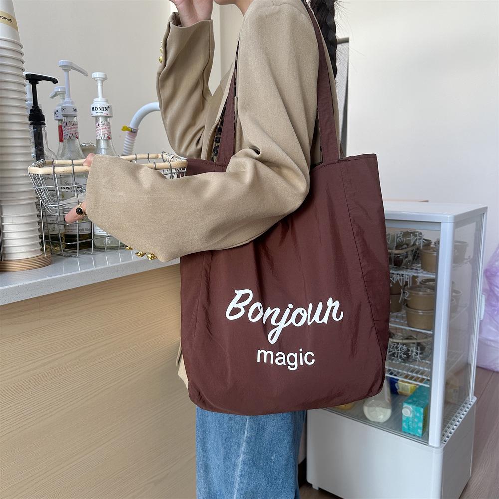 Холщовая сумка с леопардовым принтом: Женская сумка через плечо большой вместимости, коллекция Осень/Зима 2024, новый дизайн двойной сумки.