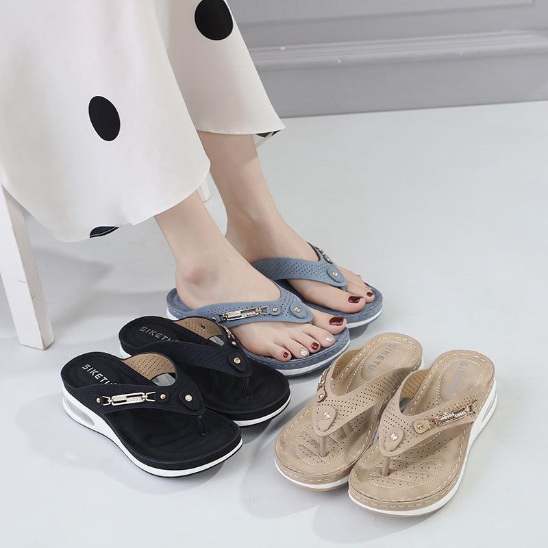 C New Spring and Autumn Casual Retro Versatile Toe Comfortable and Light Casual Cool Slippers Women