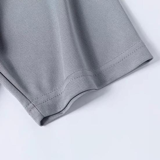 Комплект из 2 предметов: мужской спортивный костюм, круглый вырез, короткий рукав, футболка, эластичный пояс, шорты, быстросохнущая спортивная одежда