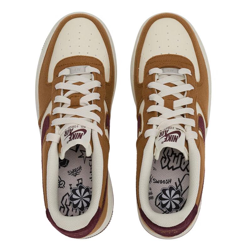 Nike Air Force 1 LV8 GS Notebook Doodle Pack - светло-коричневые детские кроссовки цвета британского загара, кокосово-молочные, темно-коричневые, бордовые, краш FN4731-200