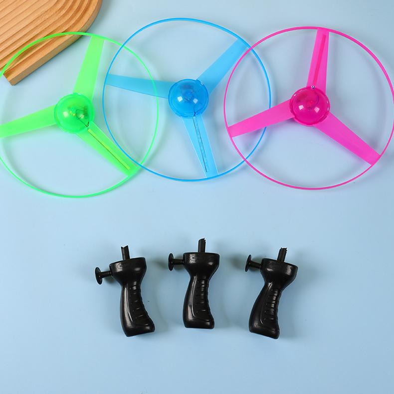 Детские светящиеся летающие диски, игрушки-пропеллеры, светодиодная подсветка, летающая НЛО-игрушка на шнурке, волчок, игра на открытом воздухе, спортивная игрушка, подарок