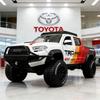 Майсто 1:27 Toyota Tacoma TRD PRO 2023 Литые модели автомобилей и игрушечные транспортные средства из сплава Модель автомобиля Масштабная миниатюрная модель автомобиля Для детей