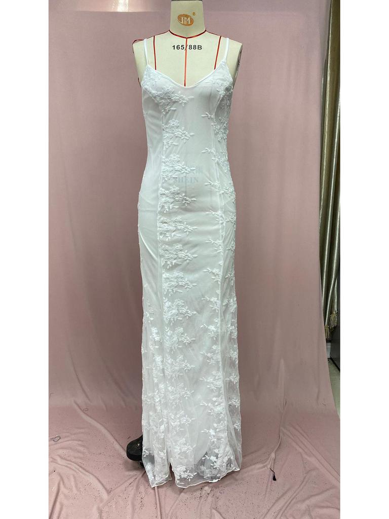 2025 Sexy V-Neck White Spaghetti Strap Evening Gown