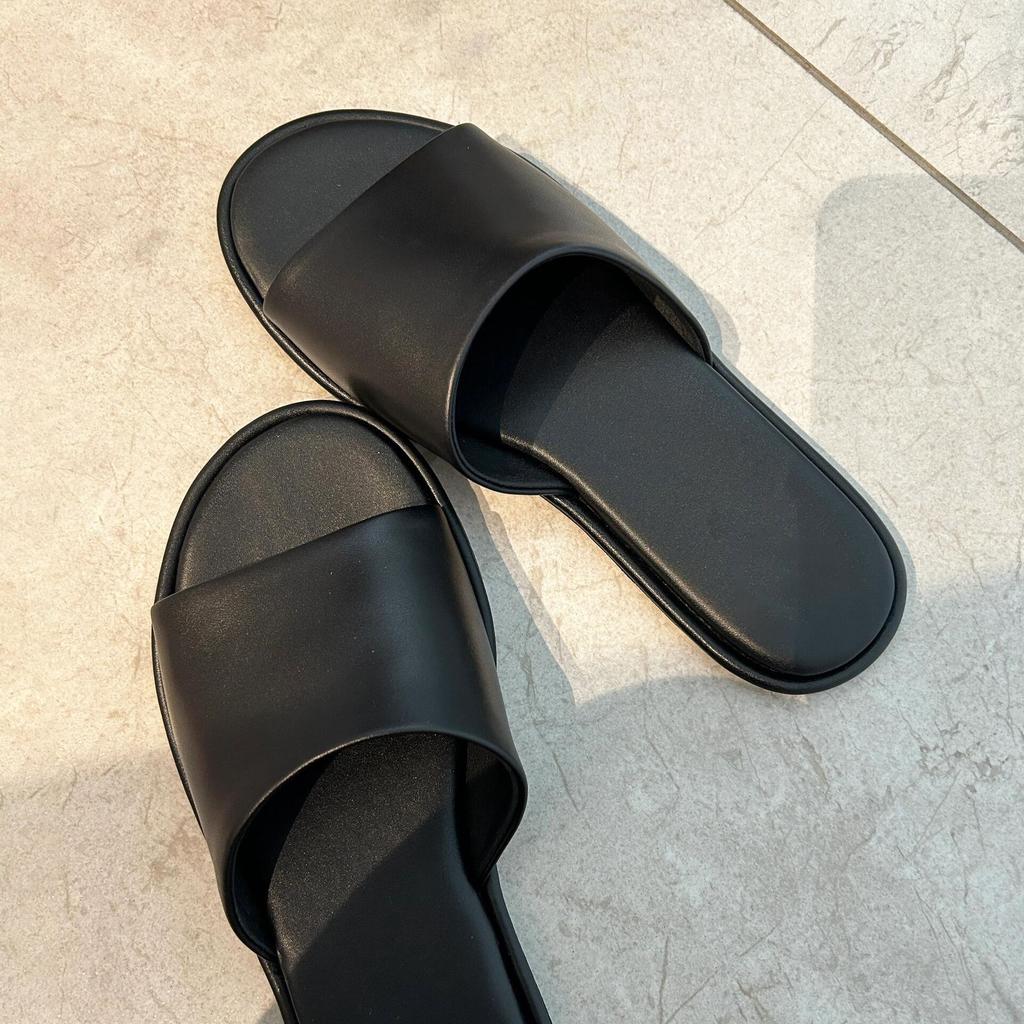 Кожа нишевый ряд стиль однословные шлепанцы женские для улицы лето новые удобные на плоской подошве мягкая подошва пляжные полуподноски сандалии