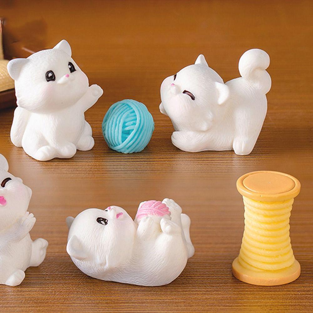 Party Supplies Cute Mini Cat Figurines DIY Resin Crafts Cat Statue Cartoon Kitten Figurines Miniature Car Accessories