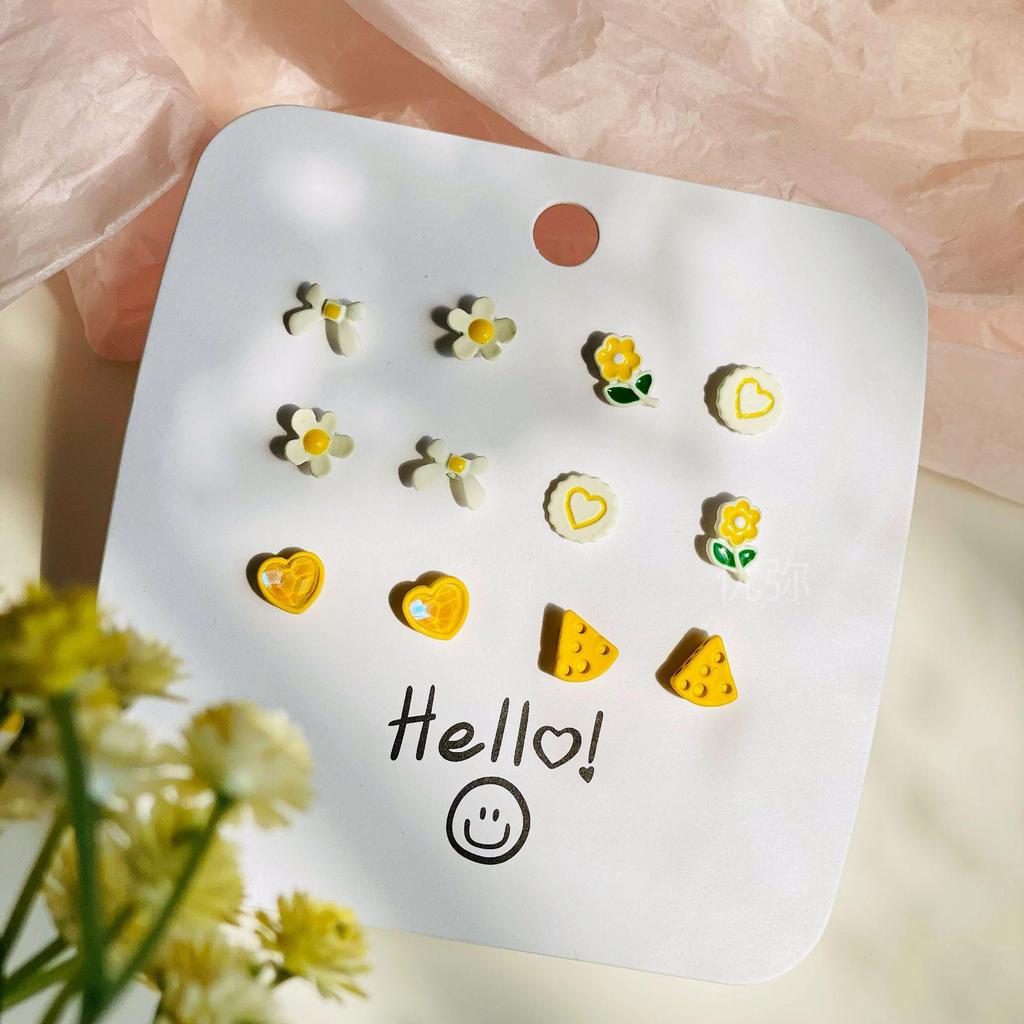 Spring/Summer Heart Flower Stud Earrings: Small, Sweet, High-End Design with Silver Needle for Women