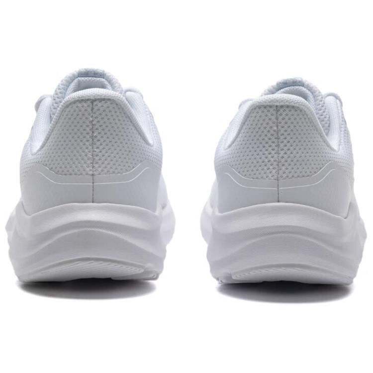 Under Armour Charged Pursuit 4 белые металлические серебристые женские кроссовки 3028261-101