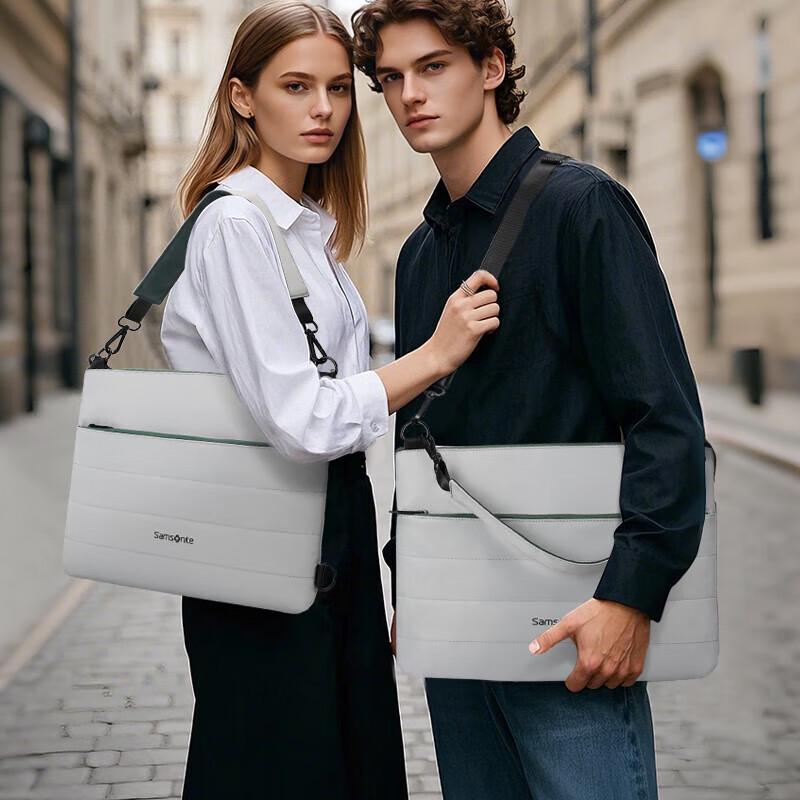 Samsonite Laptop Messenger Bag