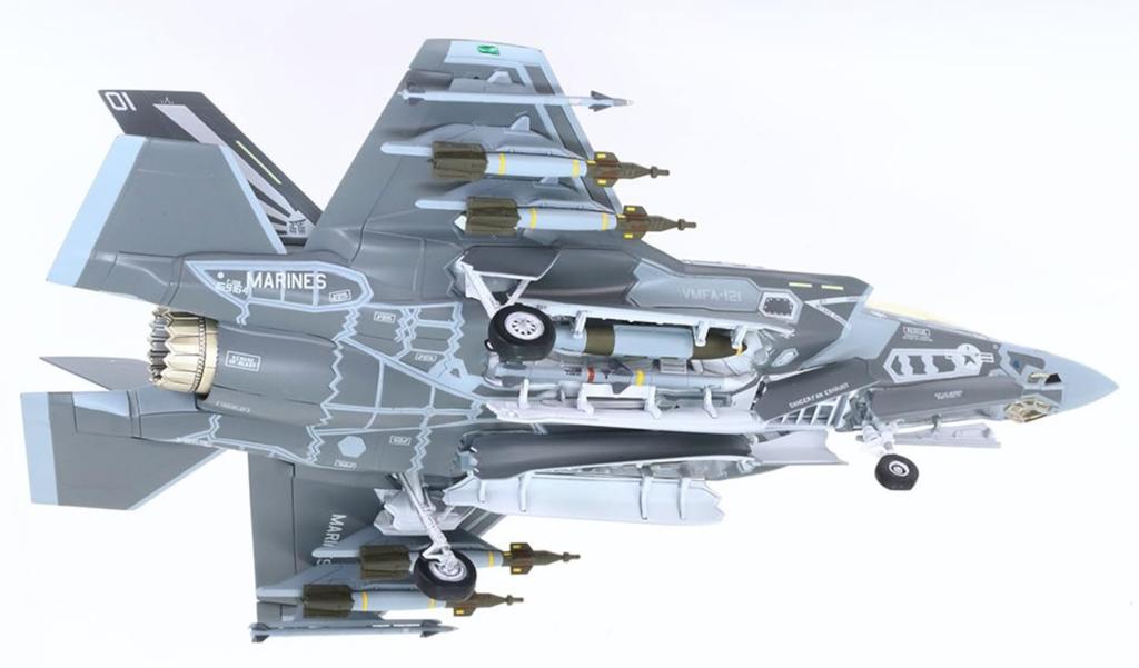 Italeri Пластиковая модель британского Lightning II STOVL IT1425 1/72 F-35B