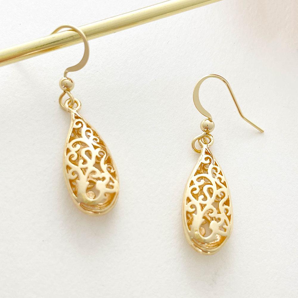 Grace Hollow Out Filligree Vine Tree of Life Teardrop Hook Drop Dangle Earrings For Women Girls Brass Gold Color Jewelry Aros