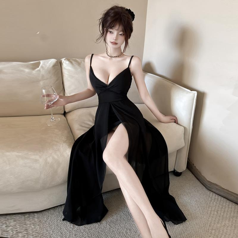 Женское сексуальное платье с глубоким вырезом, сетчатой строчкой и тонкими подтяжками