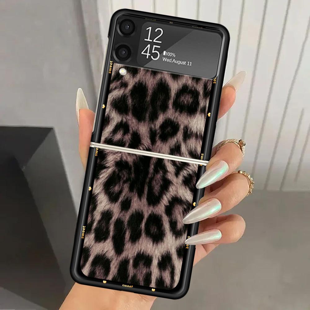 Жесткий чехол для телефона с принтом леопарда для Samsung Galaxy Z Flip 7 6 5 4 3 Черный ZFlip7 ZFlip6 Flip5 Flip4 Flip3 5G Чехол с принтом