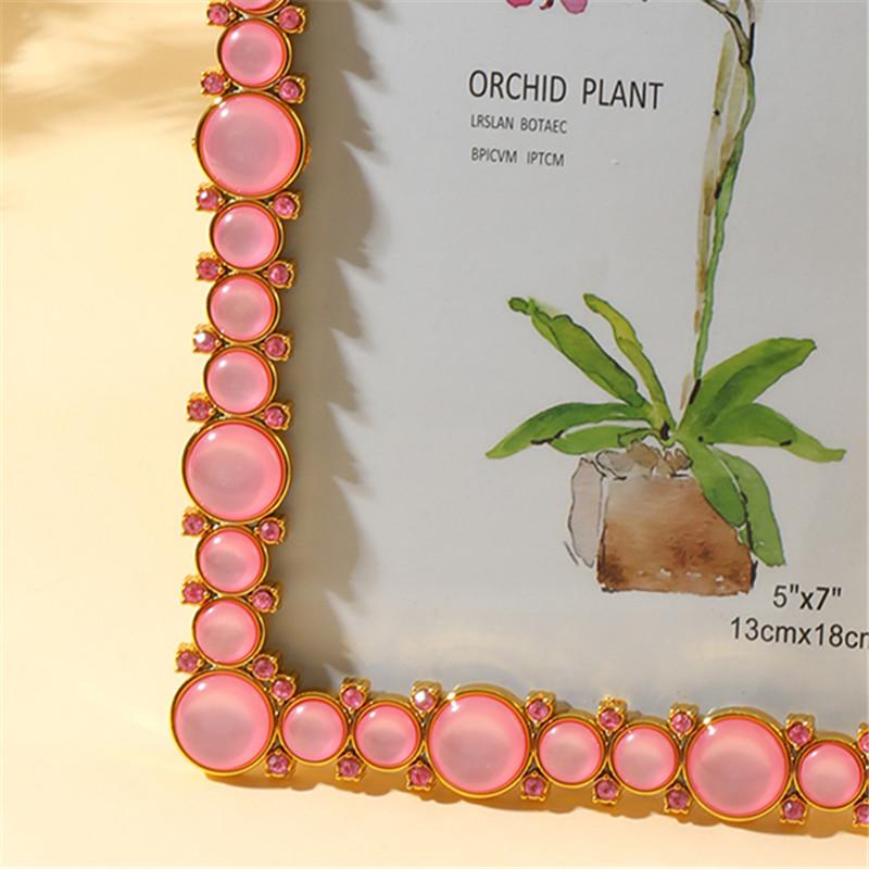 1Pcs 6/7in Artistic Resin Frame with Pearl & Crystal Details - A Statement Piece for Any Room(Random Inner Paper)