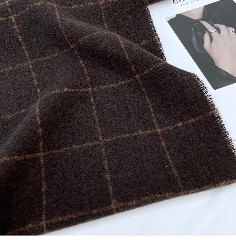 Cozy British Plaid Scarf with Tassels - Soft, Thick & Warm | Fashion Accessory for Fall/Winter