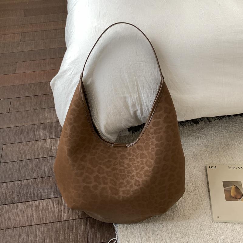Fashion Retro Leopard Print Bag Women's New Casual Large-capacity Shoulder Underarm Bag Casual Commuting Popular Tote Bag