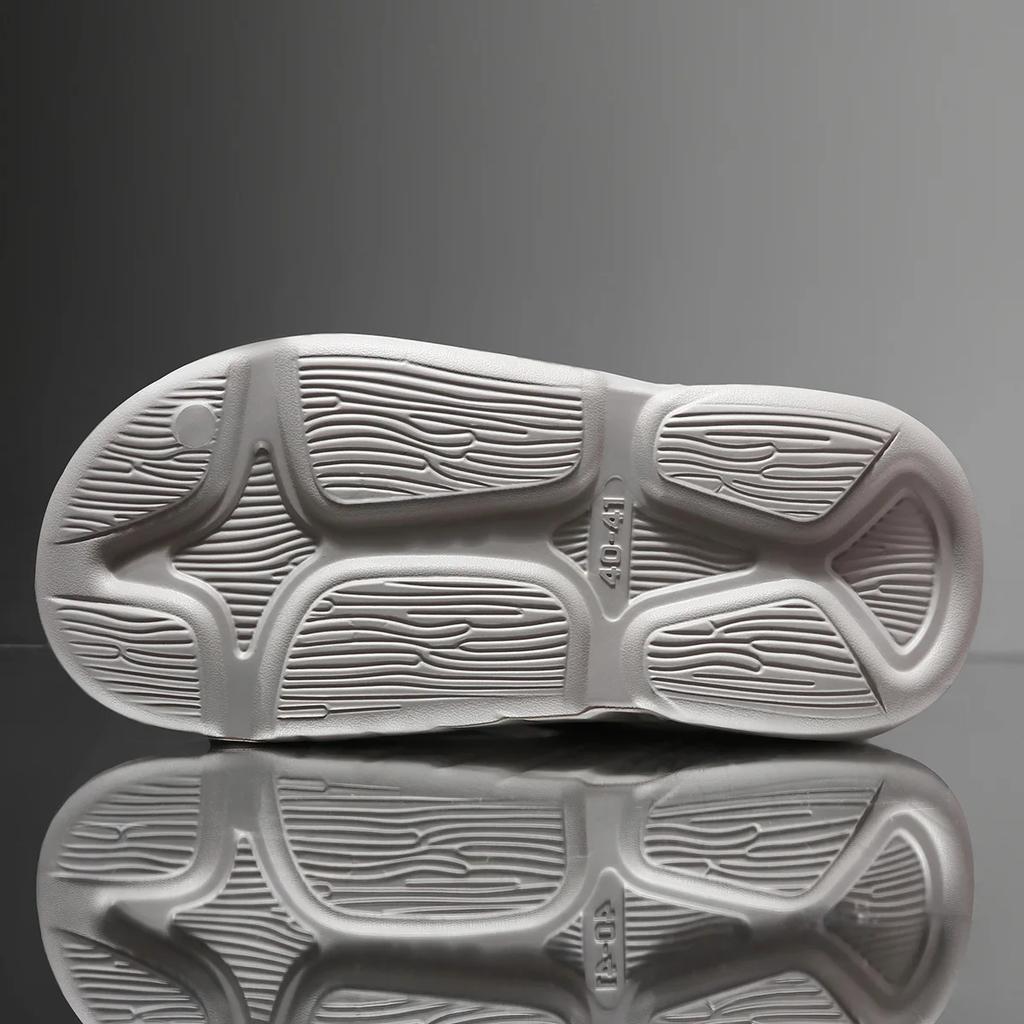 Модные мужские шлепанцы Летние уличные модные противоскользящие пляжные сандалии Платформа Тренд Пара Домашние тапочки для ванной Сандалии на толстой подошве