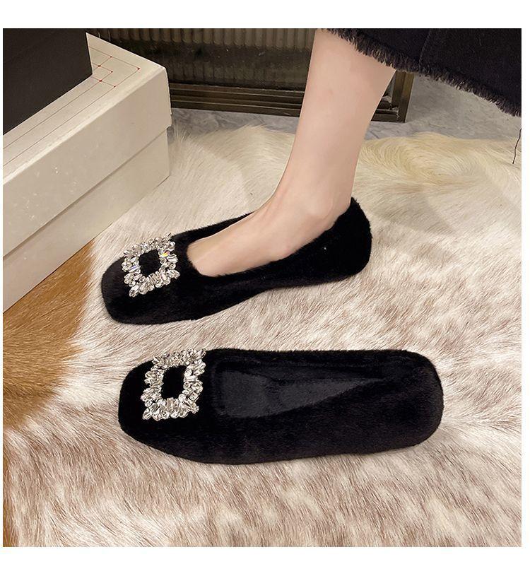 Мягкие водные туфли с квадратной головкой и ромбовидной головкой из бархата Bean Single Shoes 2024 года, новые модные шерстяные кожаные туфли для женщин, осень/зима