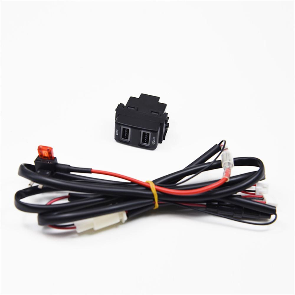 18W Car Charger QC3.0 Dual USB Fast Charging For Nissan Patrol Y61 Y62 Note Juke